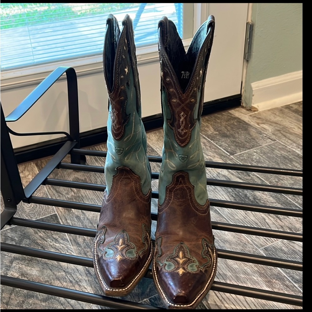Ariat Womens Zealous 7.5 Womens boots